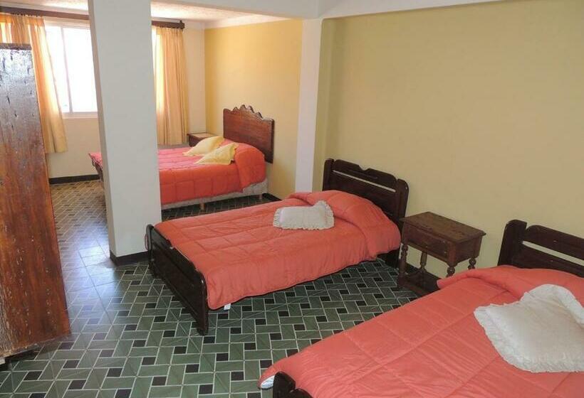 اتاق خانوادگی با سرویس بهداشتی مشترک, Refugio Del Turista