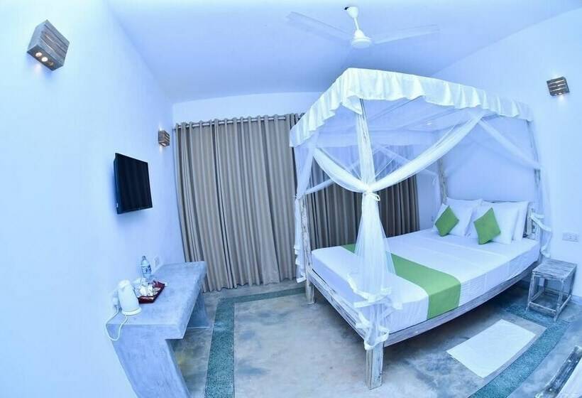 Deluxe Room, Aurora
