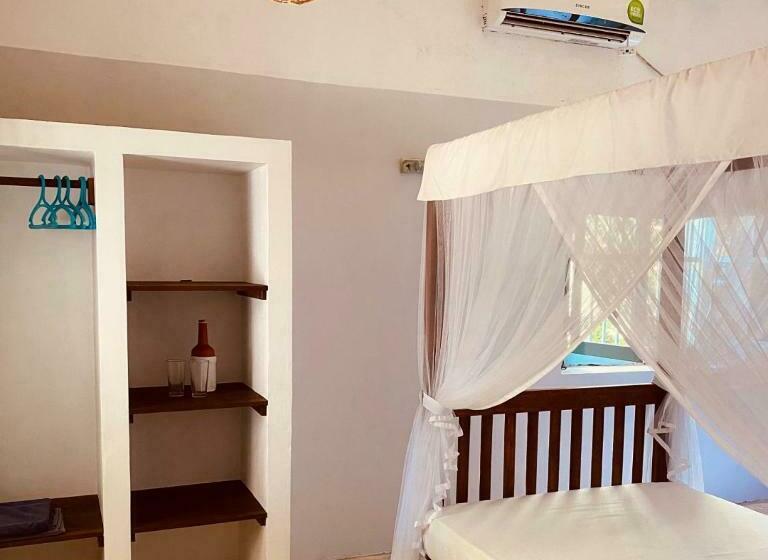 חדר סטנדרט נוף לגינה, Cafe Ceylon