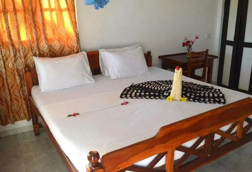 キングサイズベッドのデラックスルーム, Lonely Beach Resort Tangalle