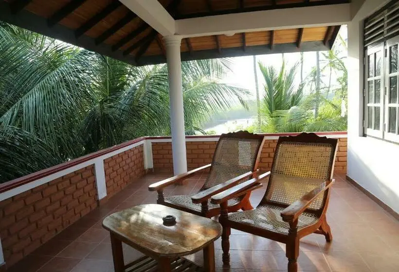 キングサイズベッドのデラックスルーム, Lonely Beach Resort Tangalle