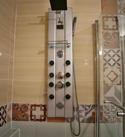 חדר סופריור עם מיטת קינג, Pension Grant Lux Znojmo