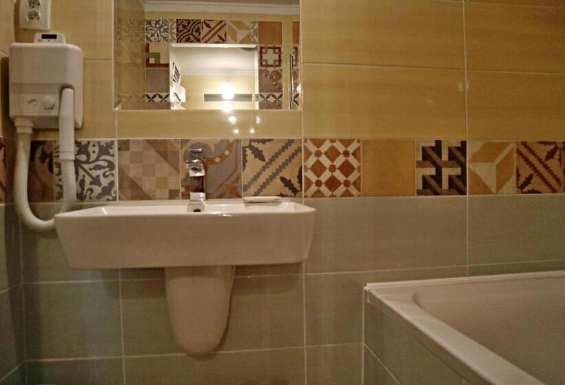 חדר סופריור עם מיטת קינג, Pension Grant Lux Znojmo