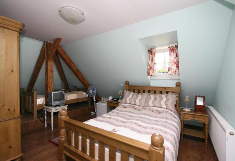 חדר סטנדרט לארבעה, Pension Grant Lux Znojmo