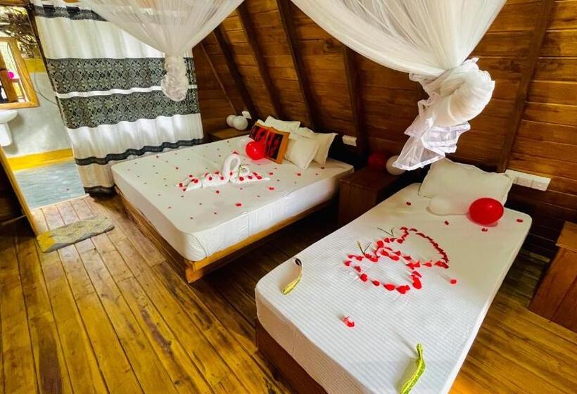 バルコニー付きスタンダードトリプルルーム, Habarana Tree House Ambasewana Resort