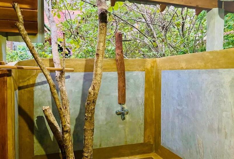 スイート（家族用）, Habarana Tree House Ambasewana Resort