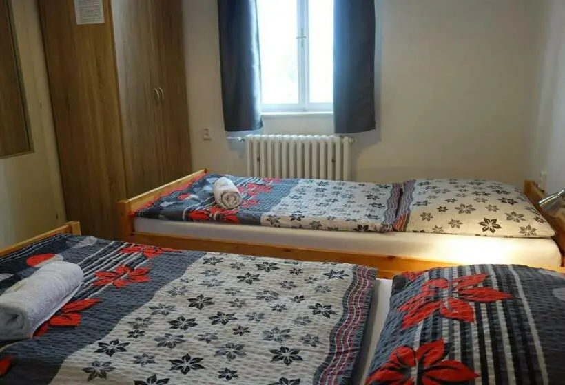 Standard-huone Jaettu Kylpyhuone, Bed & Breakfast Hostel Brno
