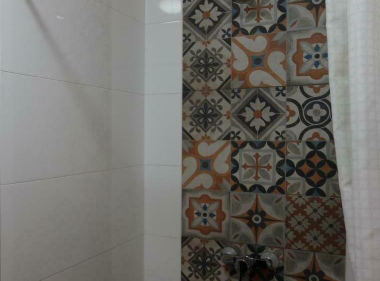 バスルーム共有のトリプルスタンダード, Hostel Bed   Breakfast Brno