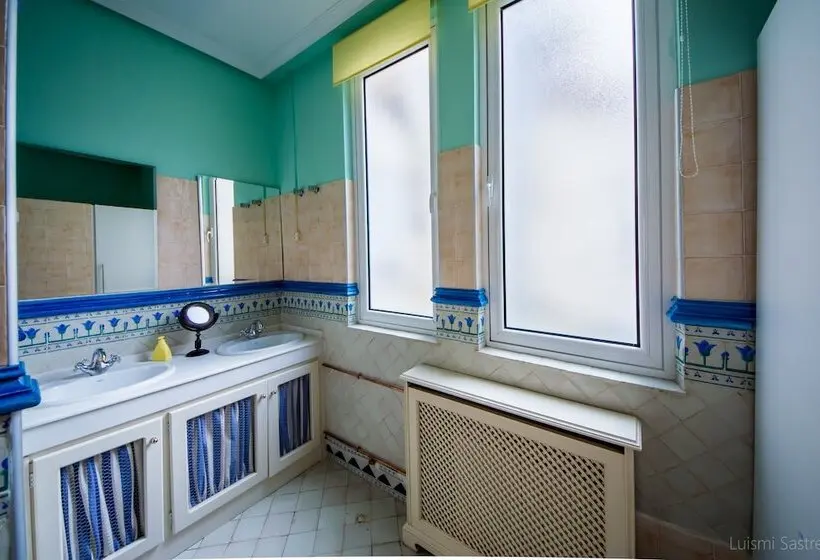 تختخواب در اتاق مشترک, Hostel Covent Garden By Gaiarooms