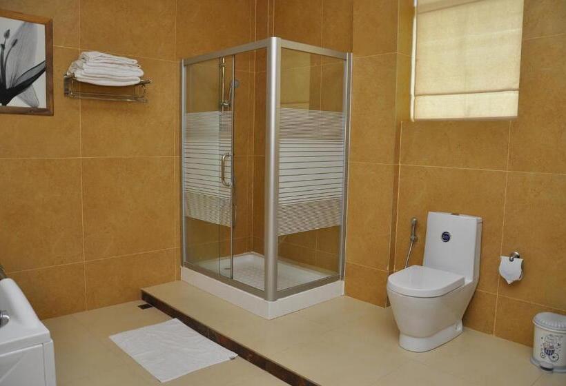 Люкс, East Lagoon