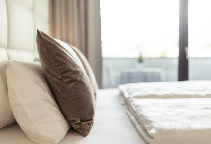 غرفة قياسية مزوَّدة بشُرفة, Felderer Boutique