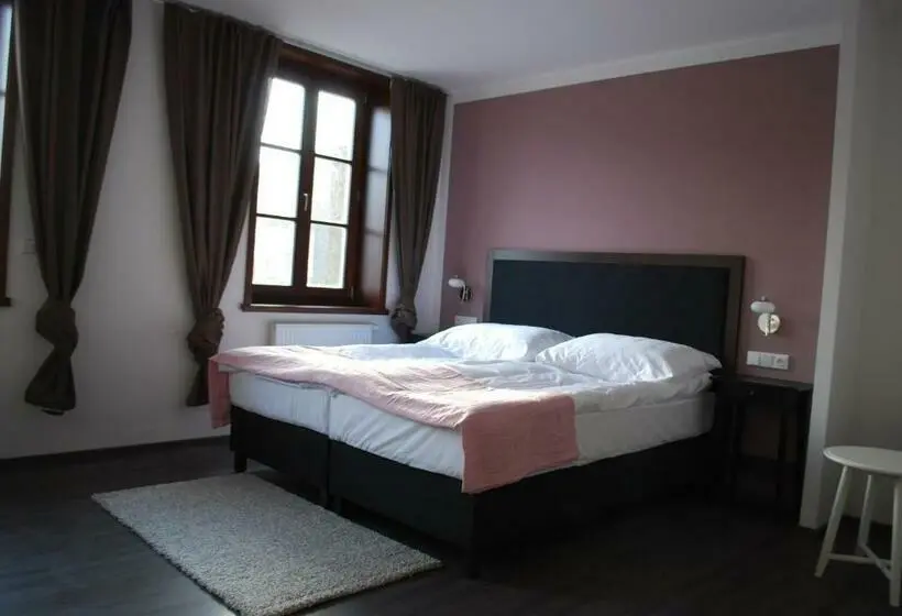 Comfort-huone, Koruna