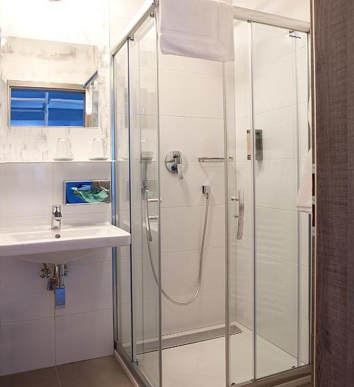 침실 1개 아파트, Koruna