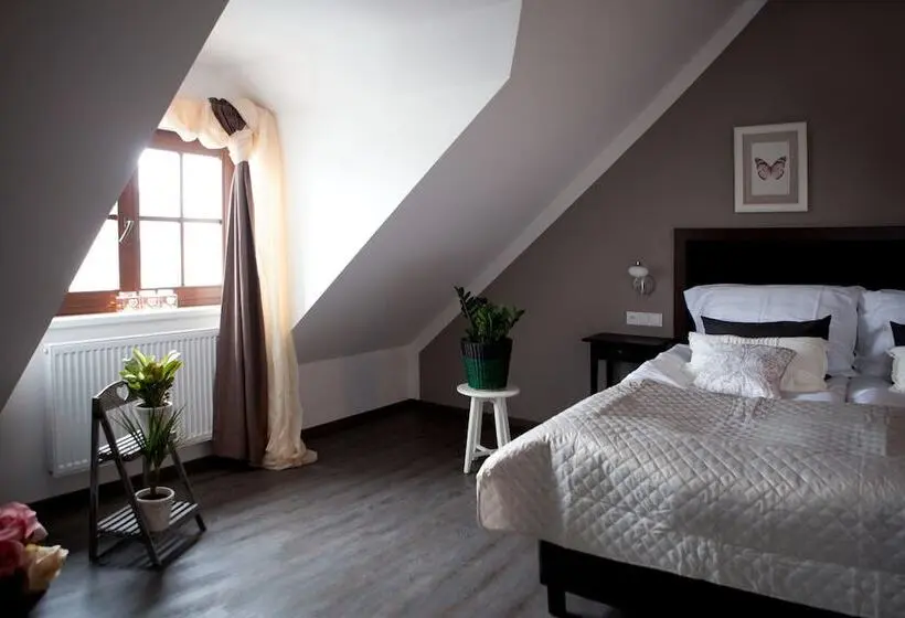 Comfort-huone, Koruna
