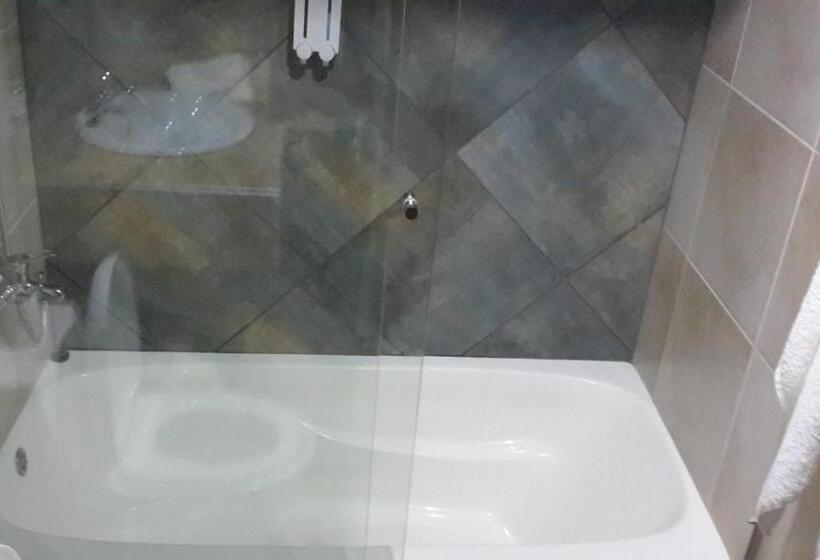 آپارتمان 2 خوابه, Mitru Tarija