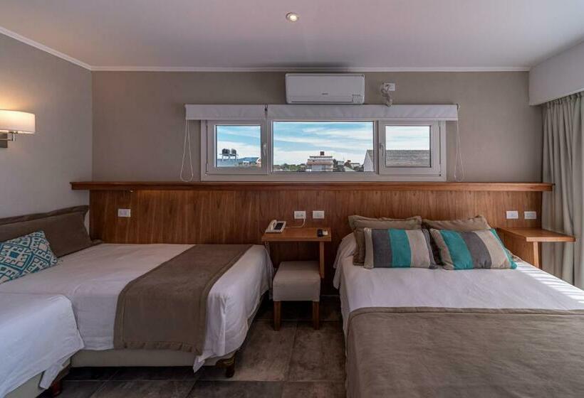 スタンダード4人部屋, Romina Art