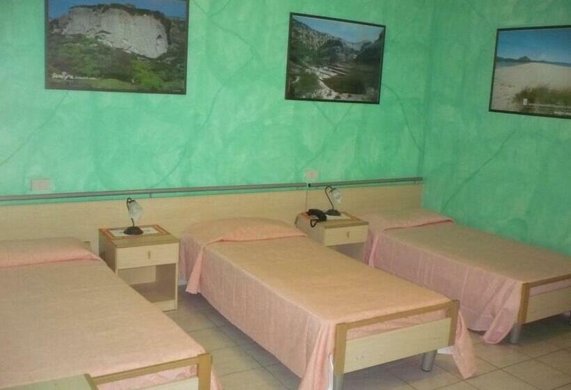 스탠다드 트리플 룸, Rosa