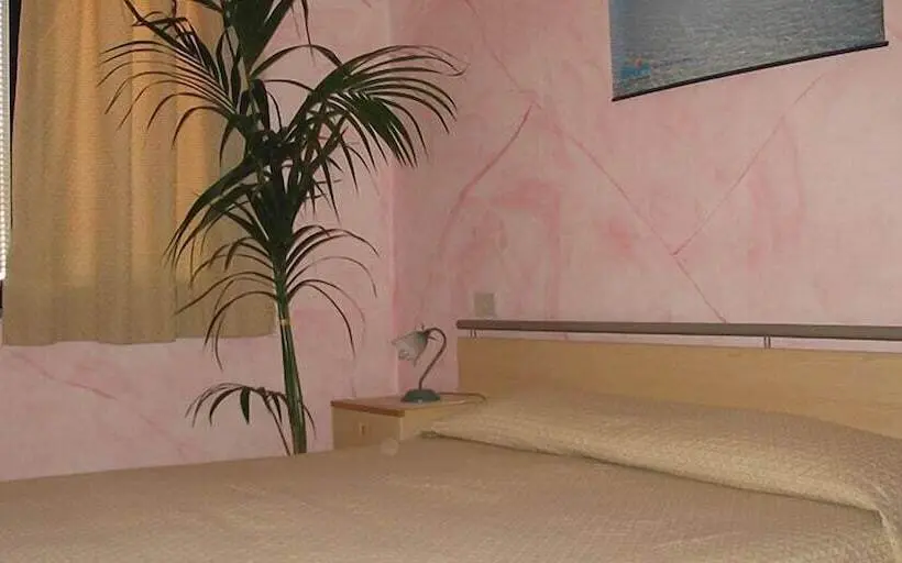 Standard-huone, Rosa