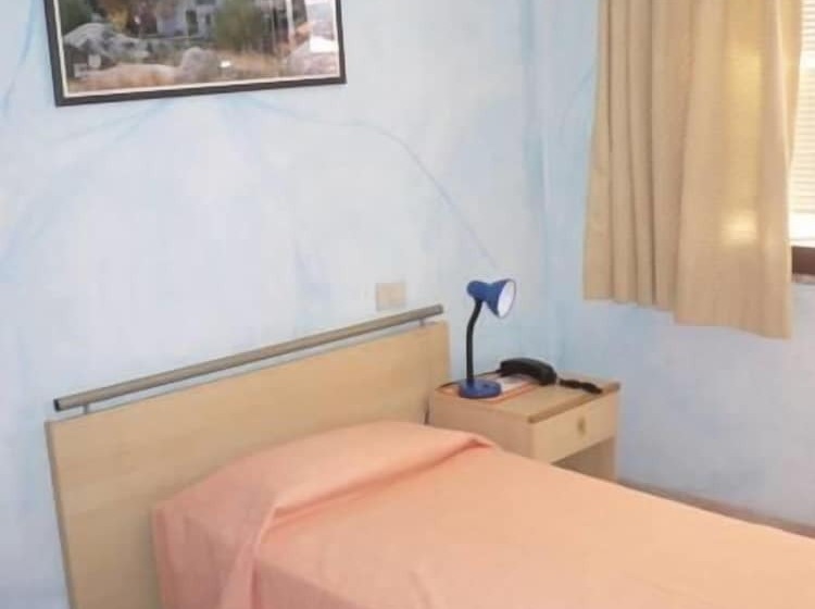 스탠다드 싱글 룸, Rosa