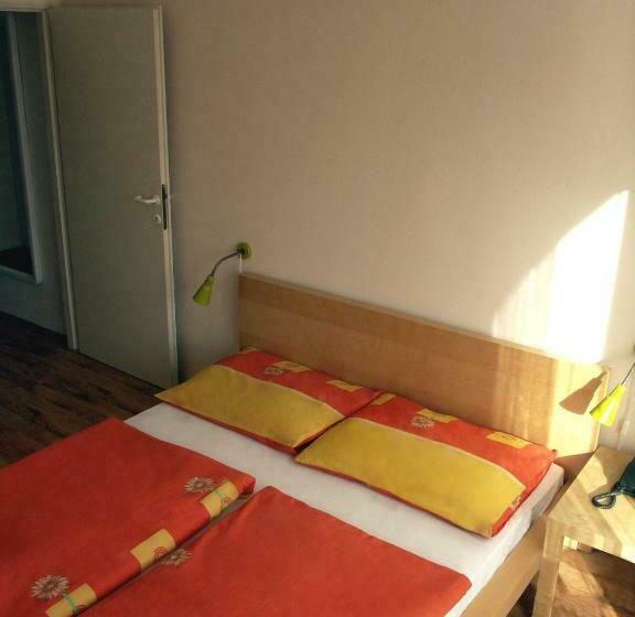 اتاق استاندارد, Saloon