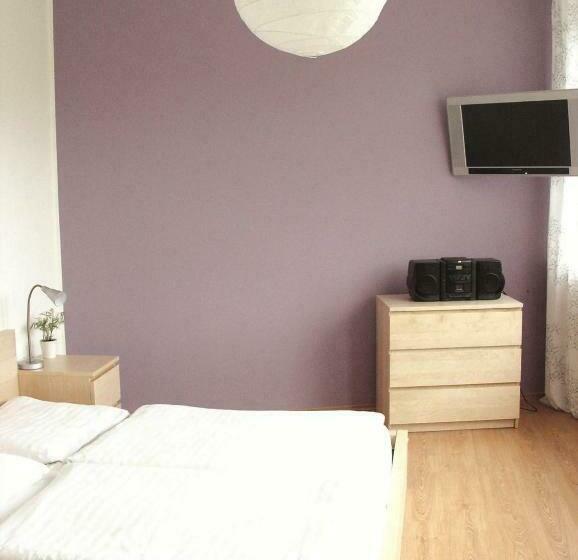 آپارتمان 1 خوابه, Saloon