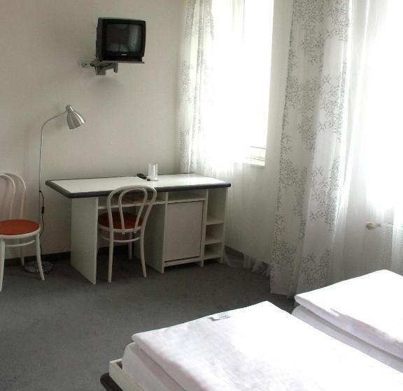 اتاق استاندارد, Saloon