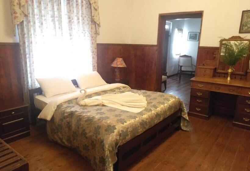 패밀리 룸, The Trevene