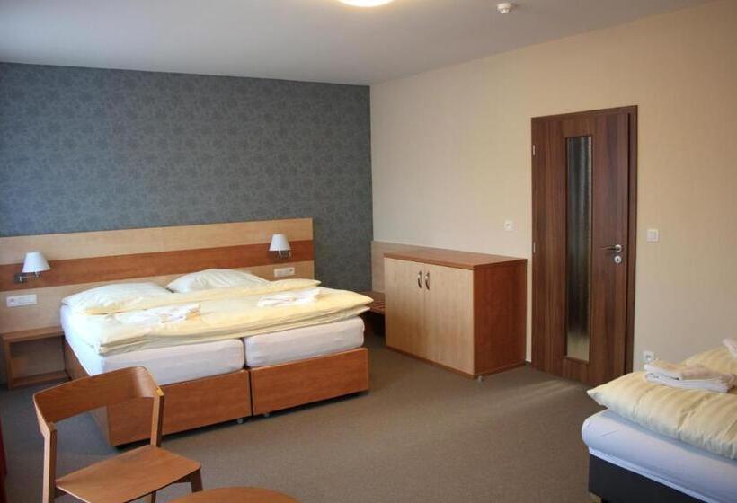 スーペリアールーム, Toč