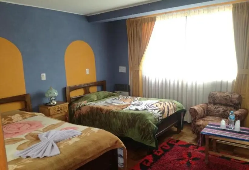 اتاق استاندارد سه نفره, Utama