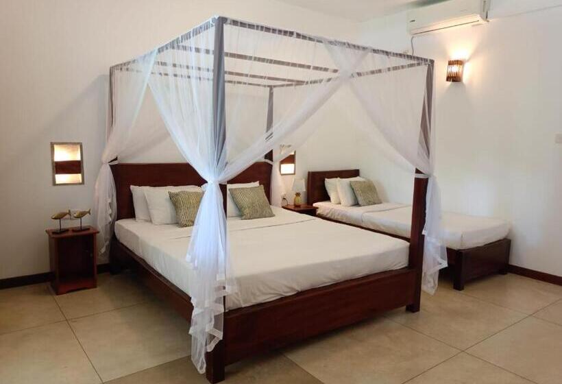 Családi Szoba, Weligama Ocean Breeze