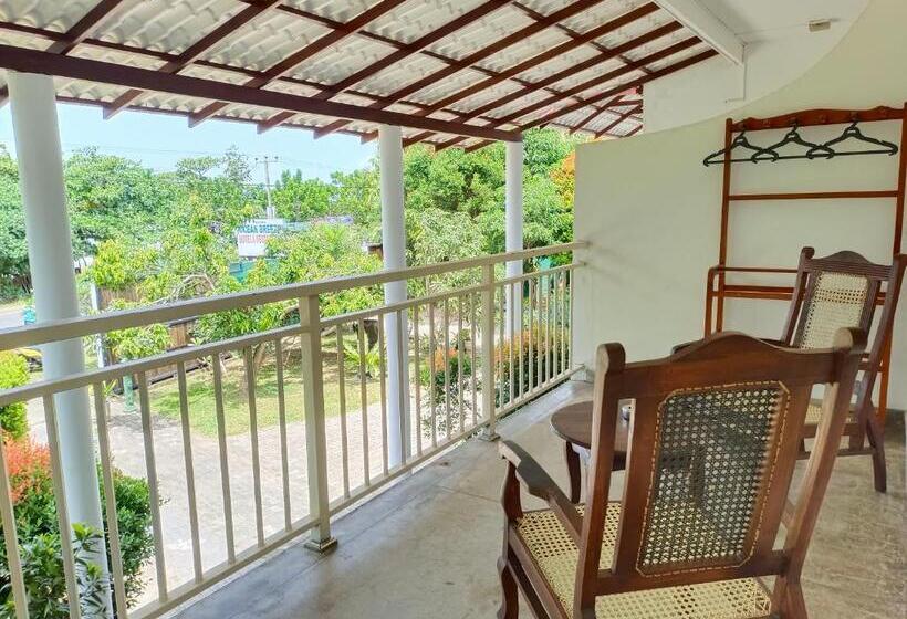 Családi Szoba, Weligama Ocean Breeze