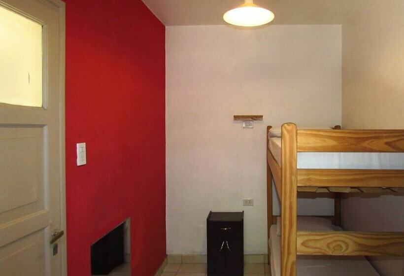 اتاق استاندارد, Mora Hostel