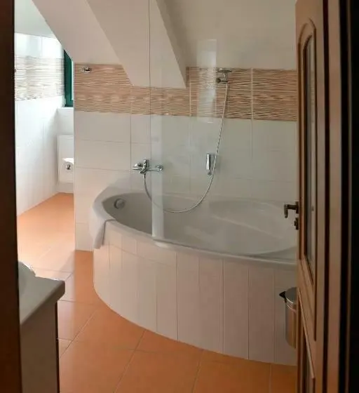 スタンダード４人部屋, Resort Johanka