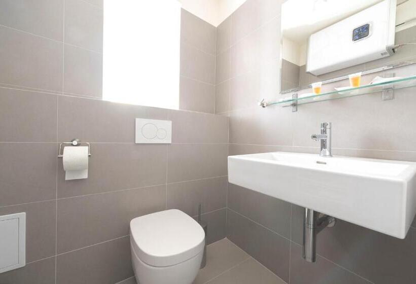 חדר אקונומי, Tgm Hotel Residence