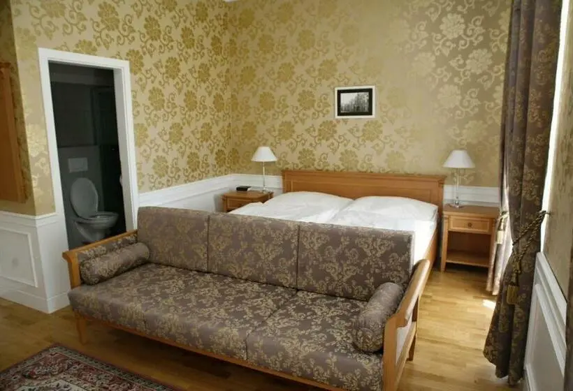 اتاق استاندارد, Zamecky Hotel Lednice