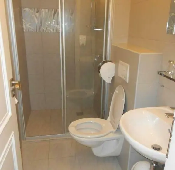 اتاق استاندارد, Zamecky Hotel Lednice