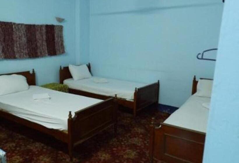اتاق استاندارد سه نفره, Bob Marley House Sherief Hotel Luxor
