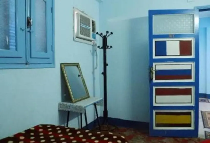 اتاق استاندارد سه تخته با سرویس بهداشتی مشترک, Bob Marley House Sherief Hotel Luxor