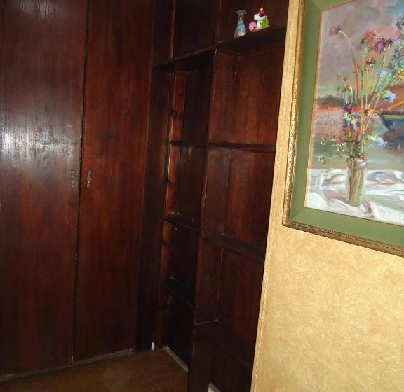 اتاق استاندارد, Freedom Hostel