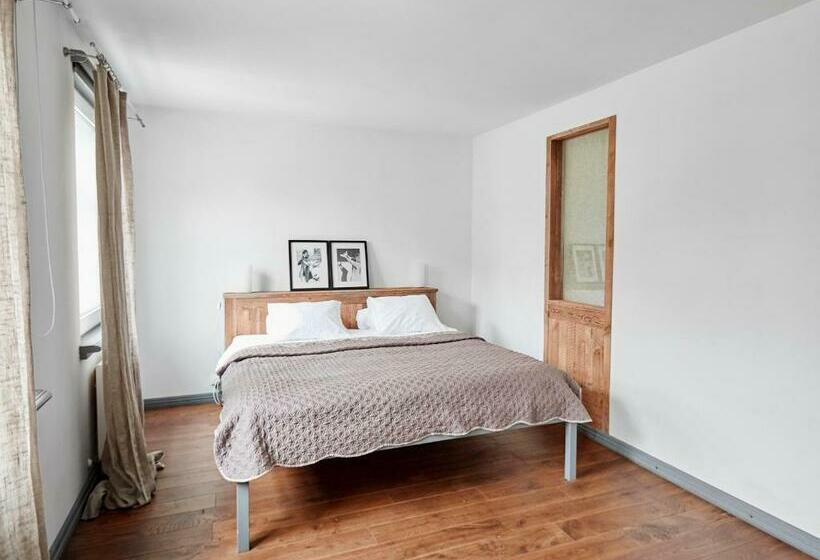 اتاق استاندارد, 2 Baloži