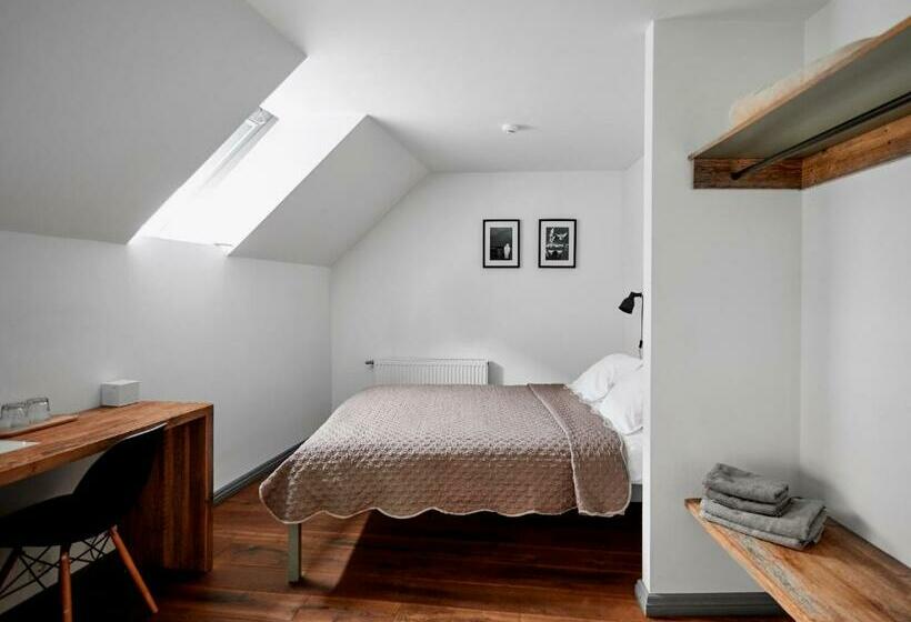 اتاق استاندارد, 2 Baloži