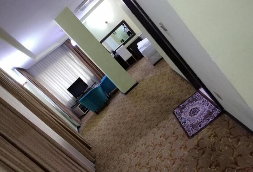 اتاق استاندارد یک نفره, Darin