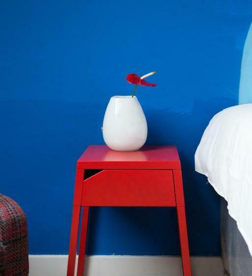 חדר סופריור, De Gravin