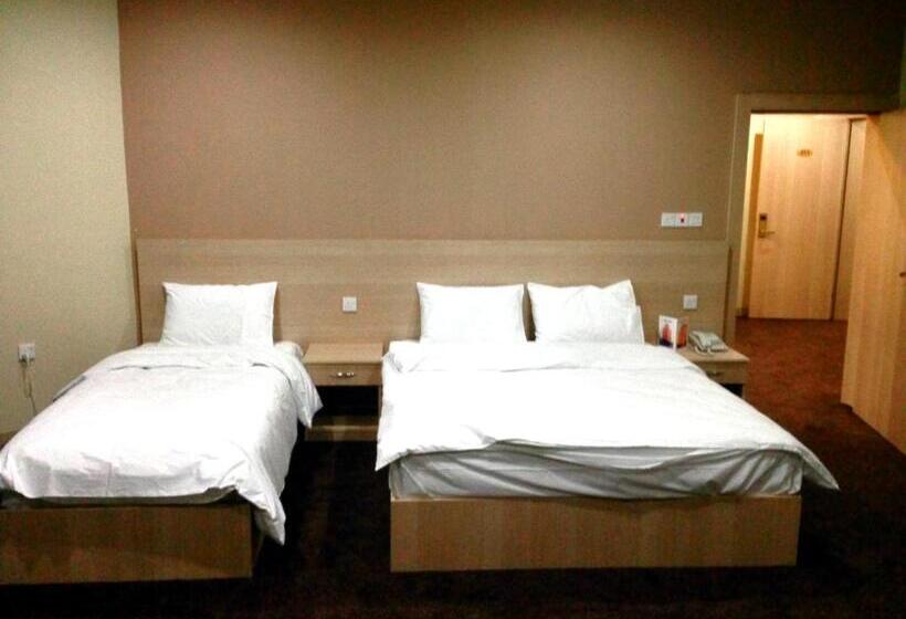 اتاق استاندارد سه نفره, Fareeq