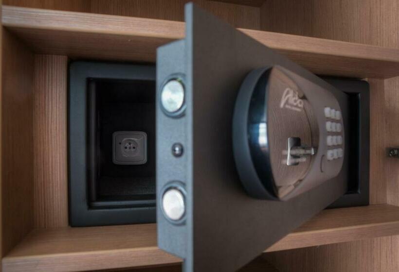 اتاق استاندارد, Galatea