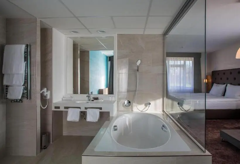 Executive-sviitti, Galatea