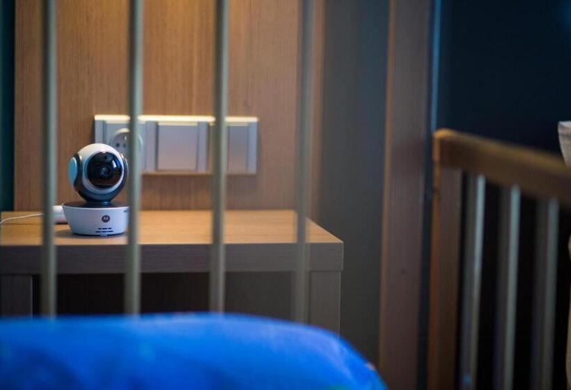 سوییت خانوادگی, Galatea