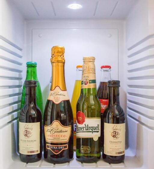 سوییت خانوادگی, Galatea