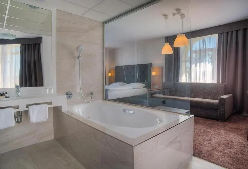 Executive-sviitti, Galatea