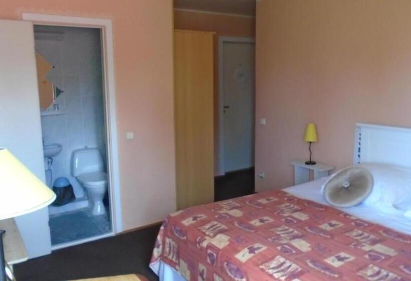 اتاق استاندارد با چشم‌انداز باغ, Getliin